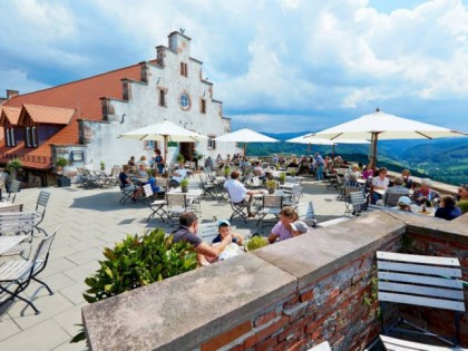 Фото: Schloss Staufenberg 